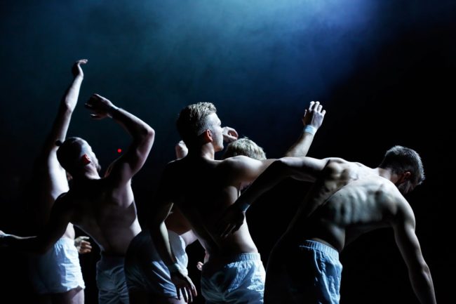 Máte něco na srdci, ale neumíte to říct? Článek vás snad postrčí a možná i na skvělé představení LOSER(S)!