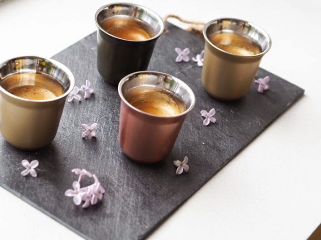 FRESH NEWS: Nejlepší vůně jsou šeříku, kávy a mého muže (jak jinak :)