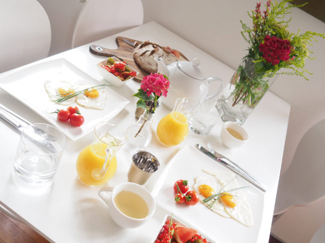 FRESH NEWS: První opravdický brunch v Praze a co budeme dneska dělat